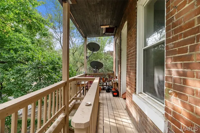 $299,000 | 2628 Oregon Avenue, St. Louis, MO 63118