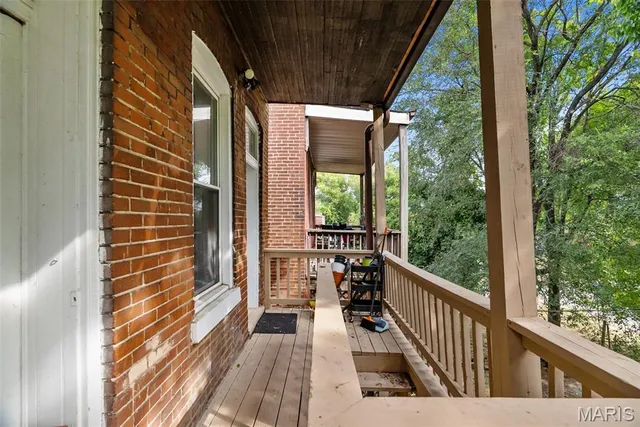 $299,000 | 2628 Oregon Avenue, St. Louis, MO 63118