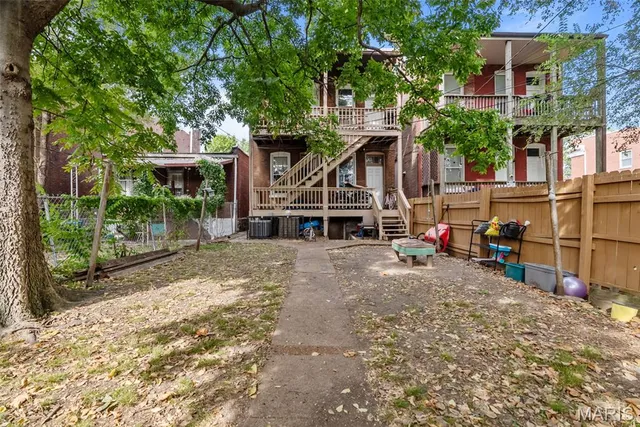 $299,000 | 2628 Oregon Avenue, St. Louis, MO 63118