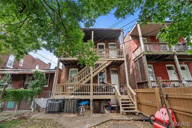 $299,000 | 2628 Oregon Avenue, St. Louis, MO 63118