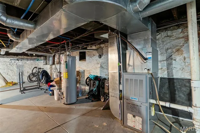 $299,000 | 2628 Oregon Avenue, St. Louis, MO 63118