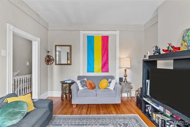 $299,000 | 2628 Oregon Avenue, St. Louis, MO 63118