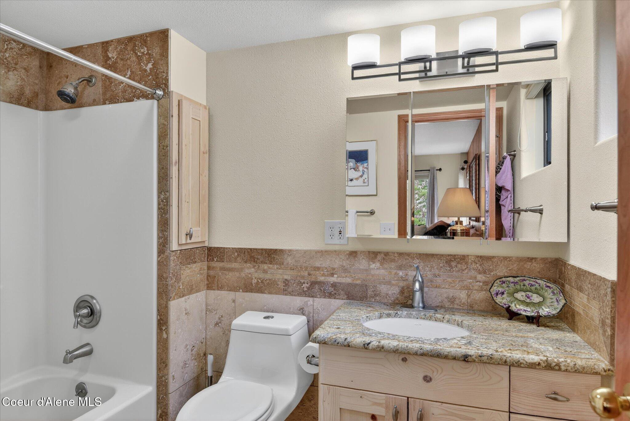 155 Crystal Springs Road, Unit 401 Sandpoint, ID 83864 - Photo 22 of 39 35-126041840