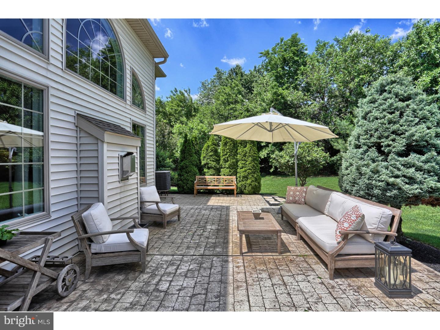 25 Jared Place Lititz, PA 17543 - Photo 3 of 25