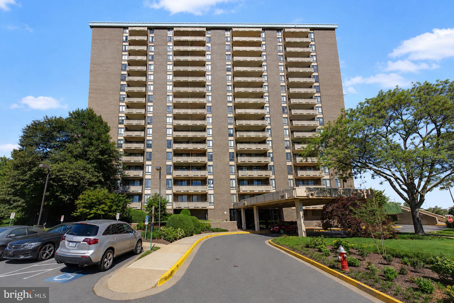 1800 Old Meadow Road, Unit 920 McLean, VA 22102 - Photo 1 of 18 Regency Building