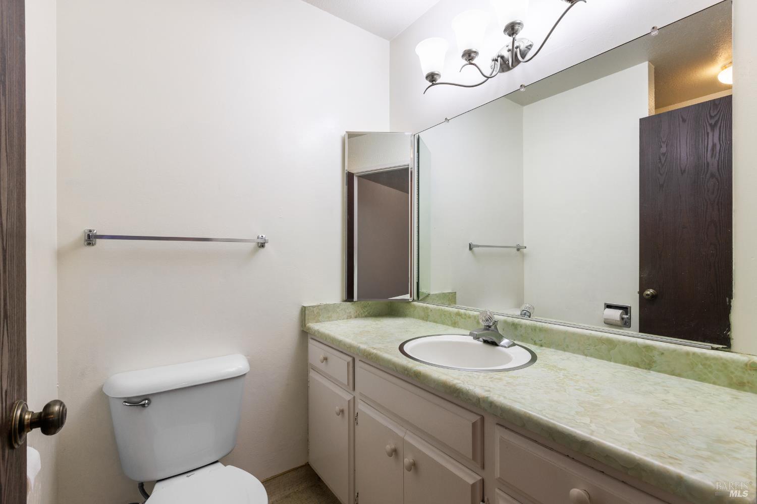 6830 Montecito Court Santa Rosa, CA 95409 - Photo 12 of 23 Gallery Image 12
