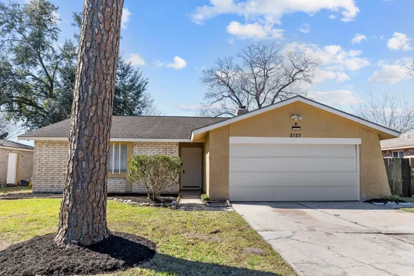 $1,595 | 2127 Union Mill Road, Houston, TX 77067