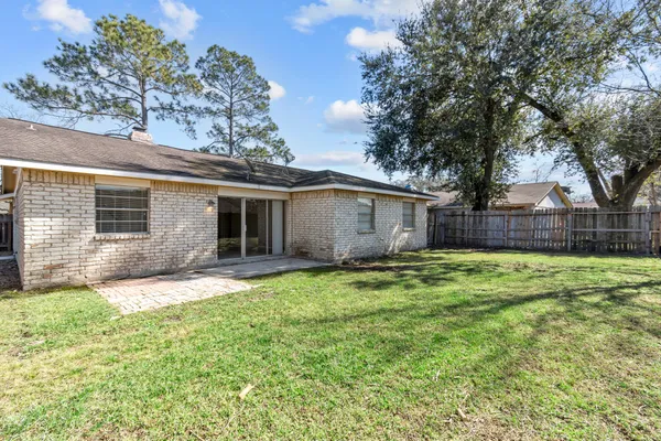 $1,595 | 2127 Union Mill Road, Houston, TX 77067