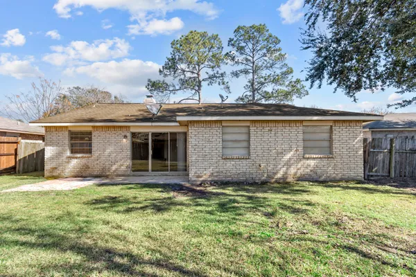 $1,595 | 2127 Union Mill Road, Houston, TX 77067