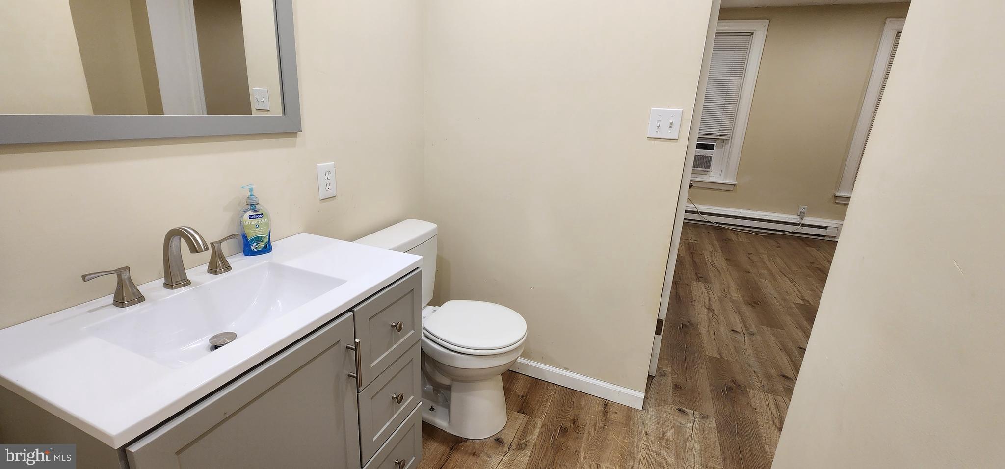 321 South Hanover Street Pottstown, PA 19465 - Photo 10 of 12 Bathroom
