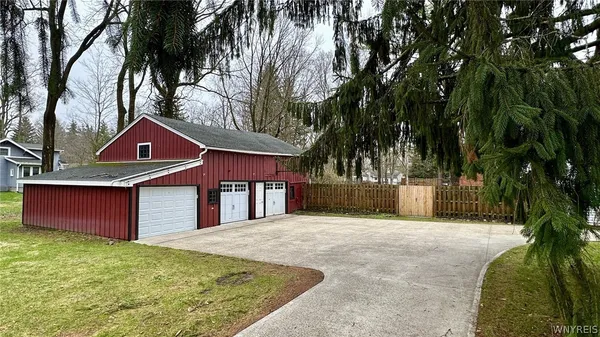 $774,900 | 312 Center Street, East Aurora, NY 14052