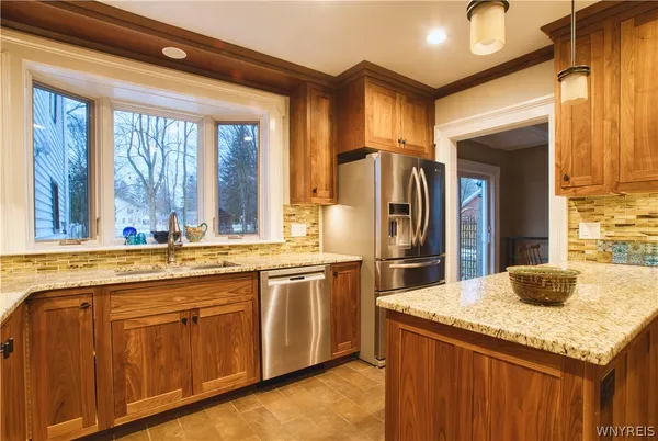 $774,900 | 312 Center Street, East Aurora, NY 14052