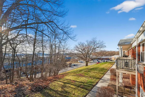 $285,000 | 4 Colonial Road, Unit 96, Beacon, NY 12508