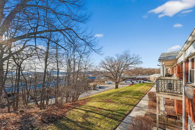 $295,000 | 4 Colonial Road, Unit 96, Beacon, NY 12508