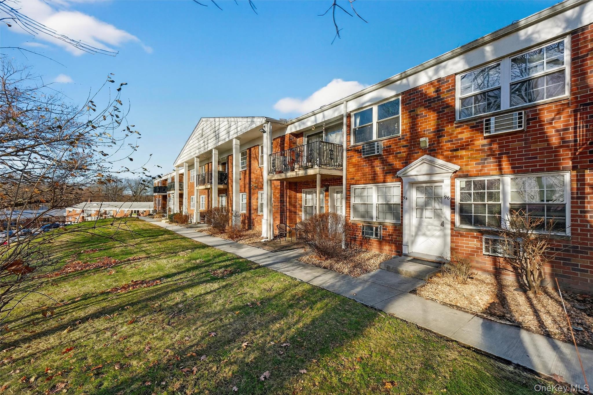 4 Colonial Road, Unit 96 Beacon, NY 12508 - Photo 6 of 17