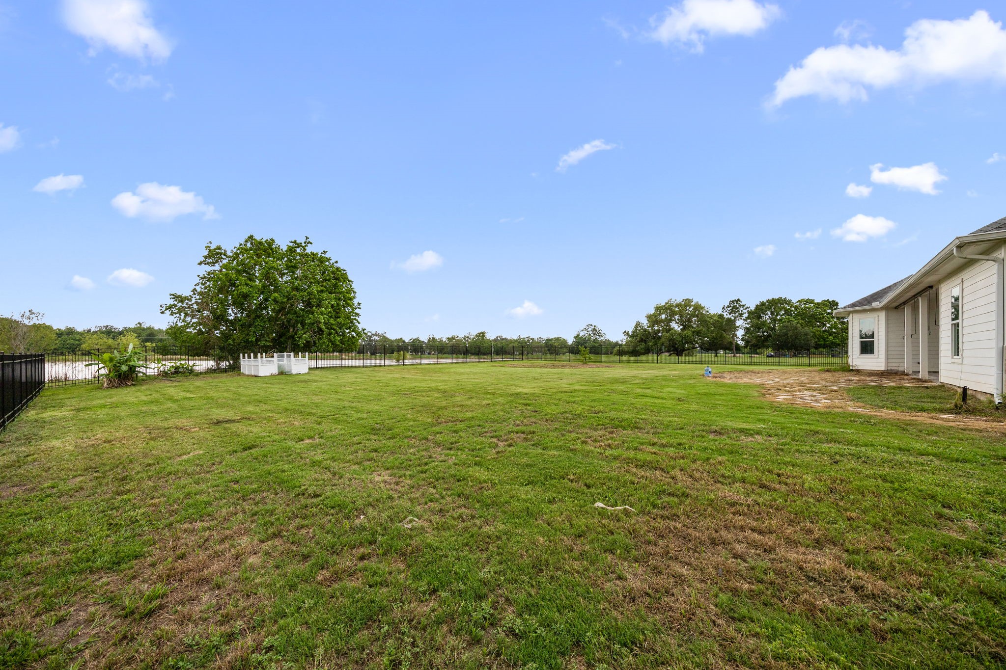 203 Cavalry Trail Drive Rosharon, TX 77583 - Photo 37 of 42