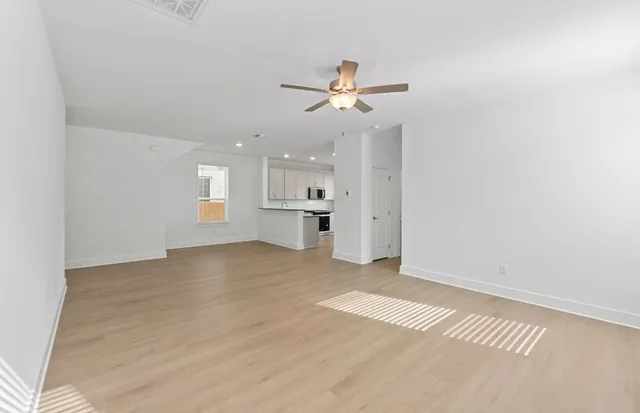 $358,990 | 494 Tailwind Drive, Kyle, TX 78640