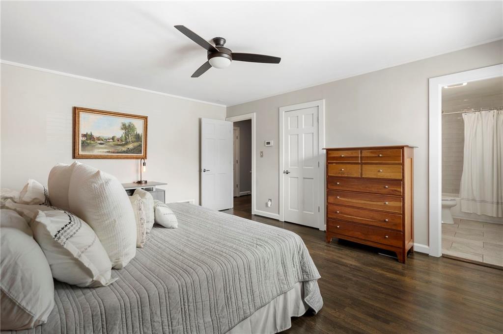 14 Sycamore Square Decatur, GA 30030 - Photo 17 of 34