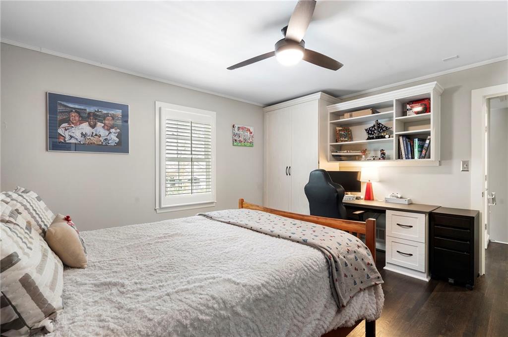 14 Sycamore Square Decatur, GA 30030 - Photo 19 of 34