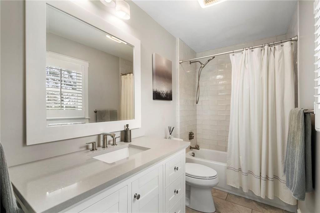 14 Sycamore Square Decatur, GA 30030 - Photo 21 of 34