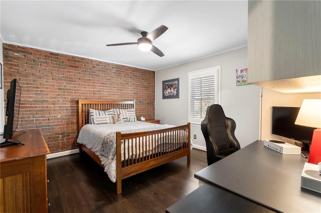 14 Sycamore Square Decatur, GA 30030 - Photo 23 of 34