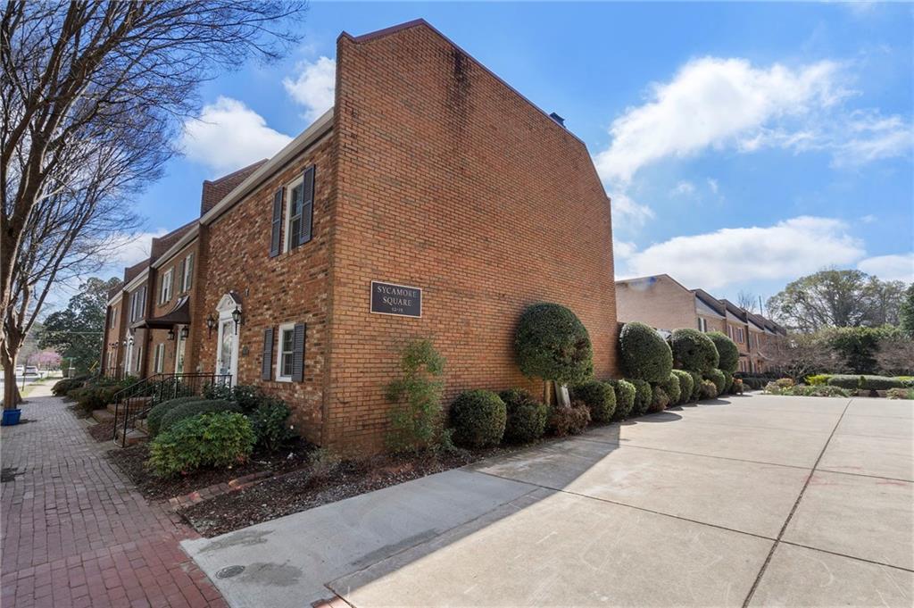 14 Sycamore Square Decatur, GA 30030 - Photo 33 of 34