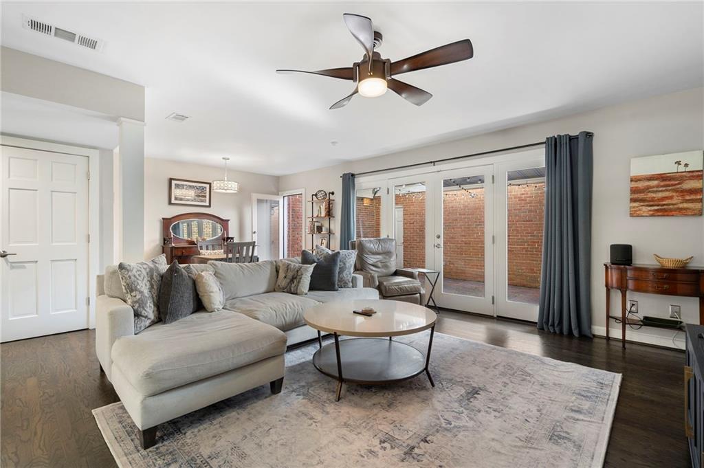 14 Sycamore Square Decatur, GA 30030 - Photo 6 of 34