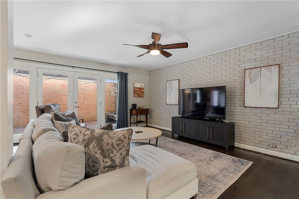 14 Sycamore Square Decatur, GA 30030 - Photo 8 of 34