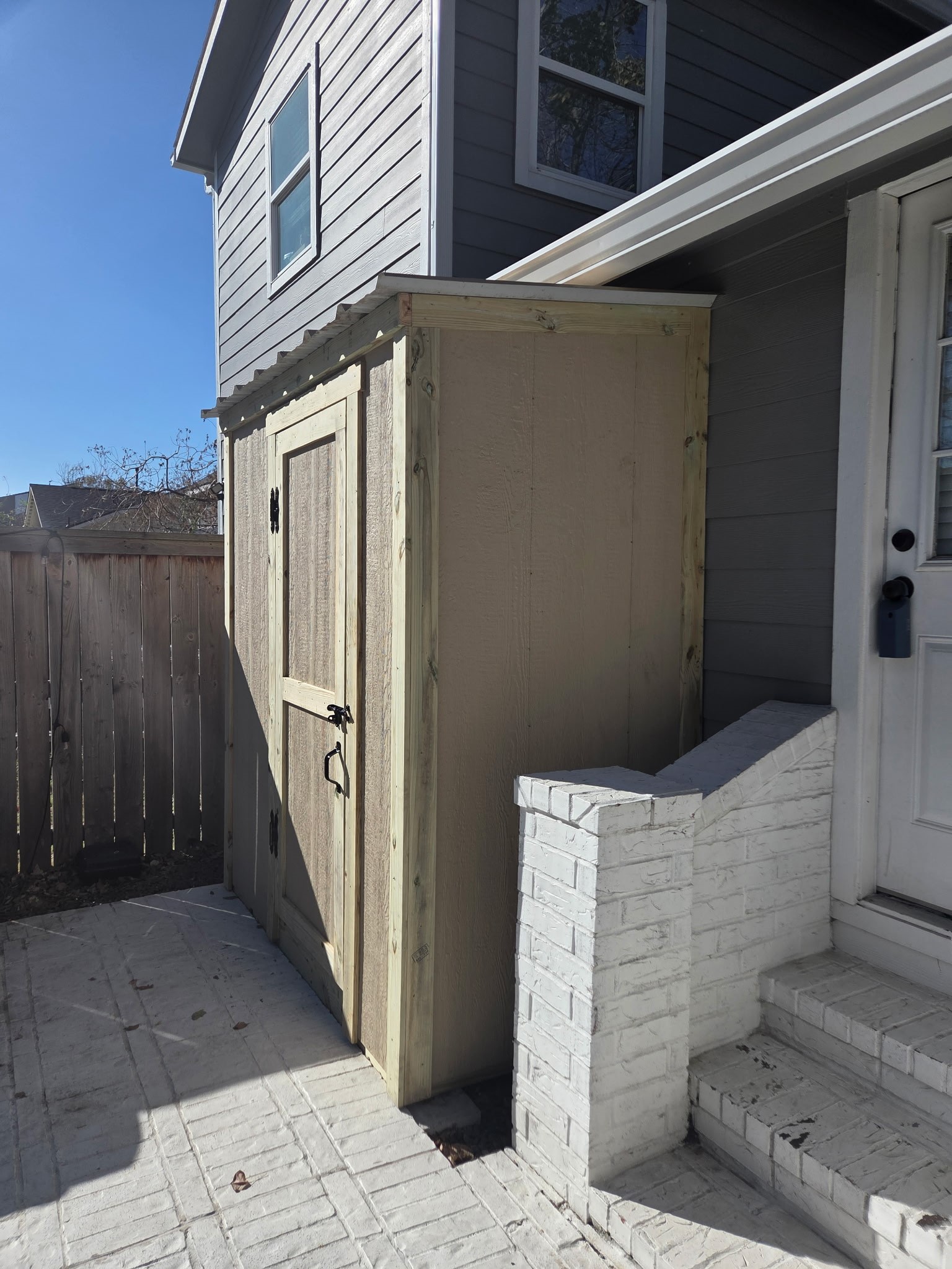 1714 Mary Street, Unit A Houston, TX 77026 - Photo 18 of 19 a view of an outdoor space