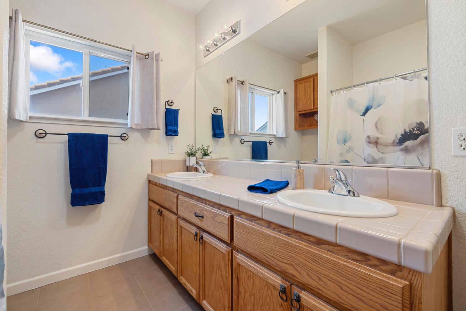 2730 Explorer Way Turlock, CA 95382 - Photo 48 of 64