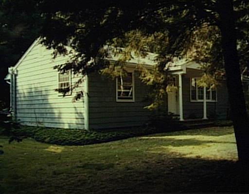 5 Pond Road Westport, CT 06880 - Photo 1 of 1 Gallery Image 1