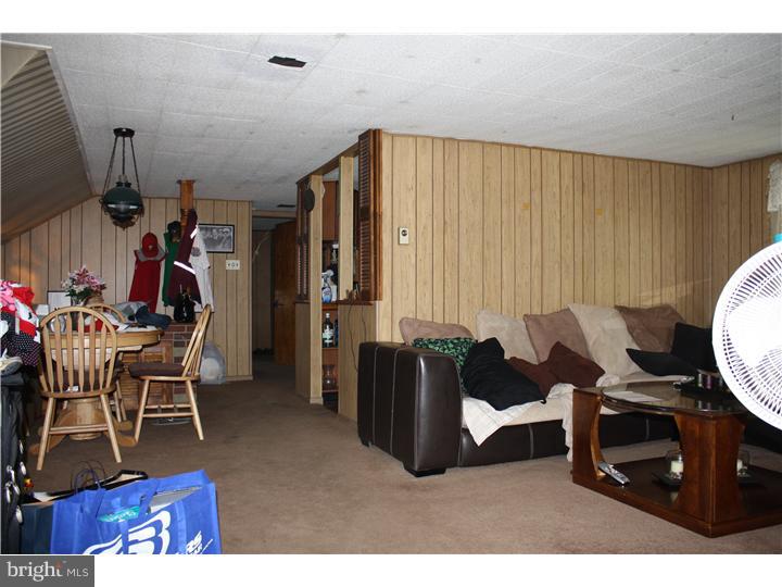 1054 County Line Road Philadelphia, PA 19116 - Photo 10 of 13 In-law Suite