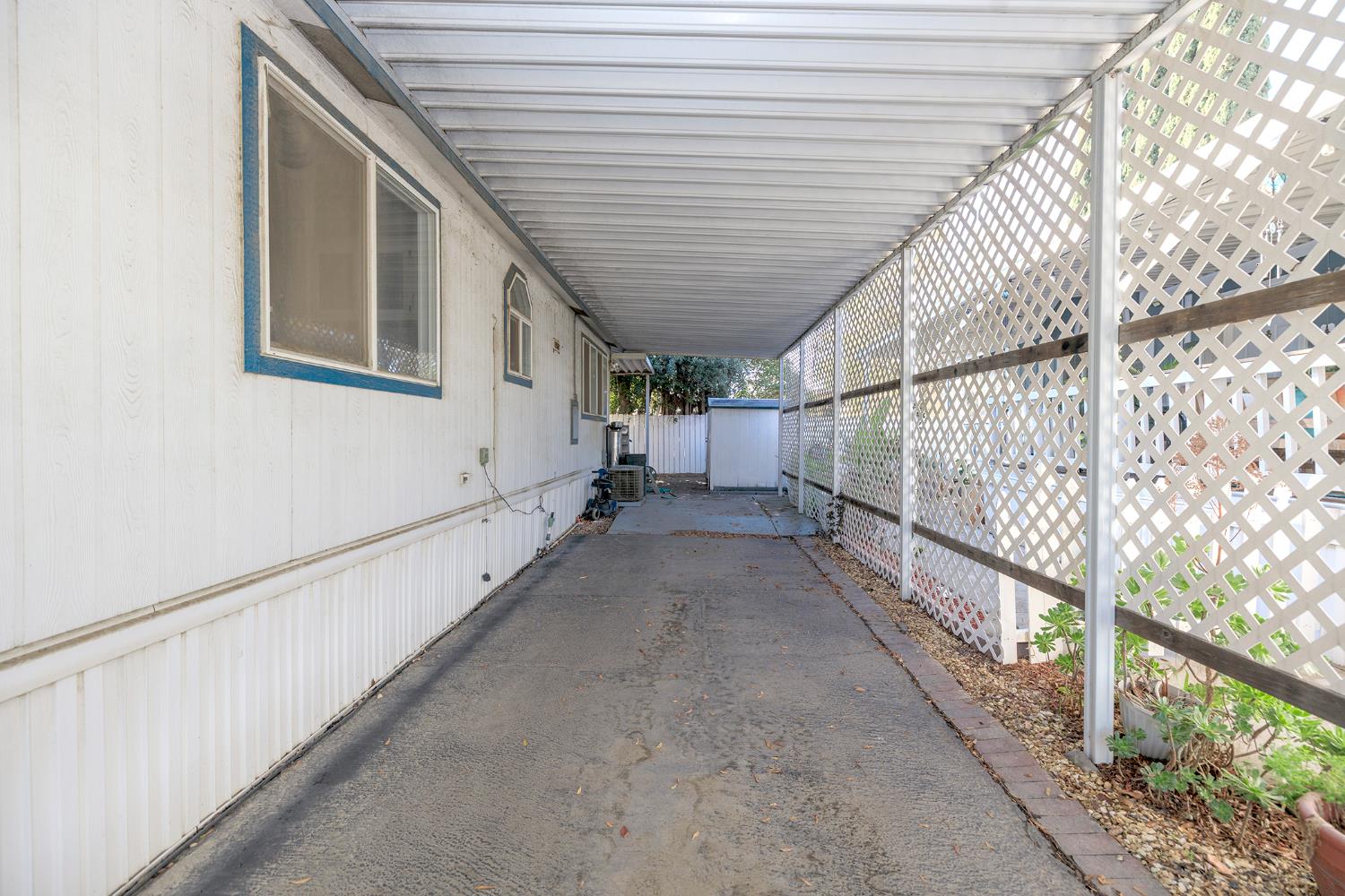 2621 Prescott Road, Unit 160 Modesto, CA 95350 - Photo 33 of 37 a view of entryway