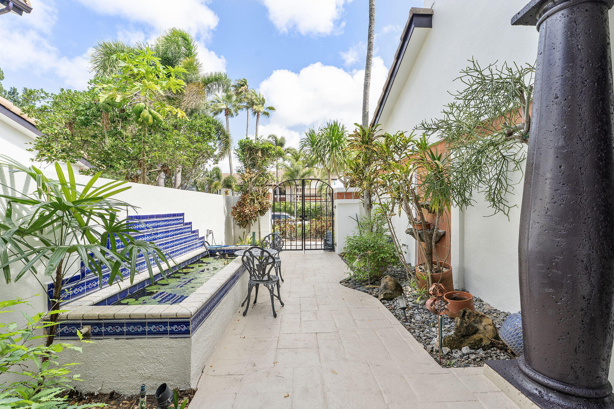 6534 Via Rosa Boca Raton, FL 33433 - Photo 7 of 59 Entrance