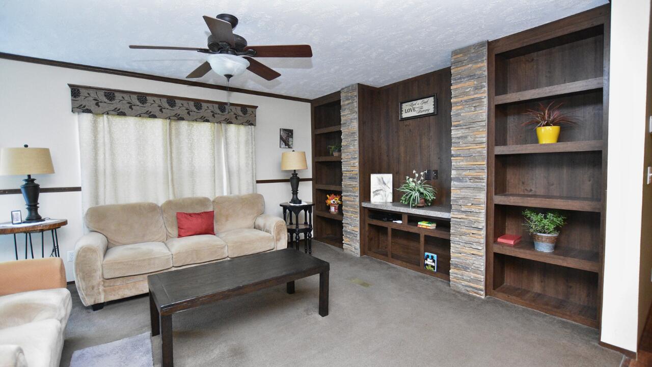 157 Roblyer Road Benton, TN 37307 - Photo 2 of 21 13