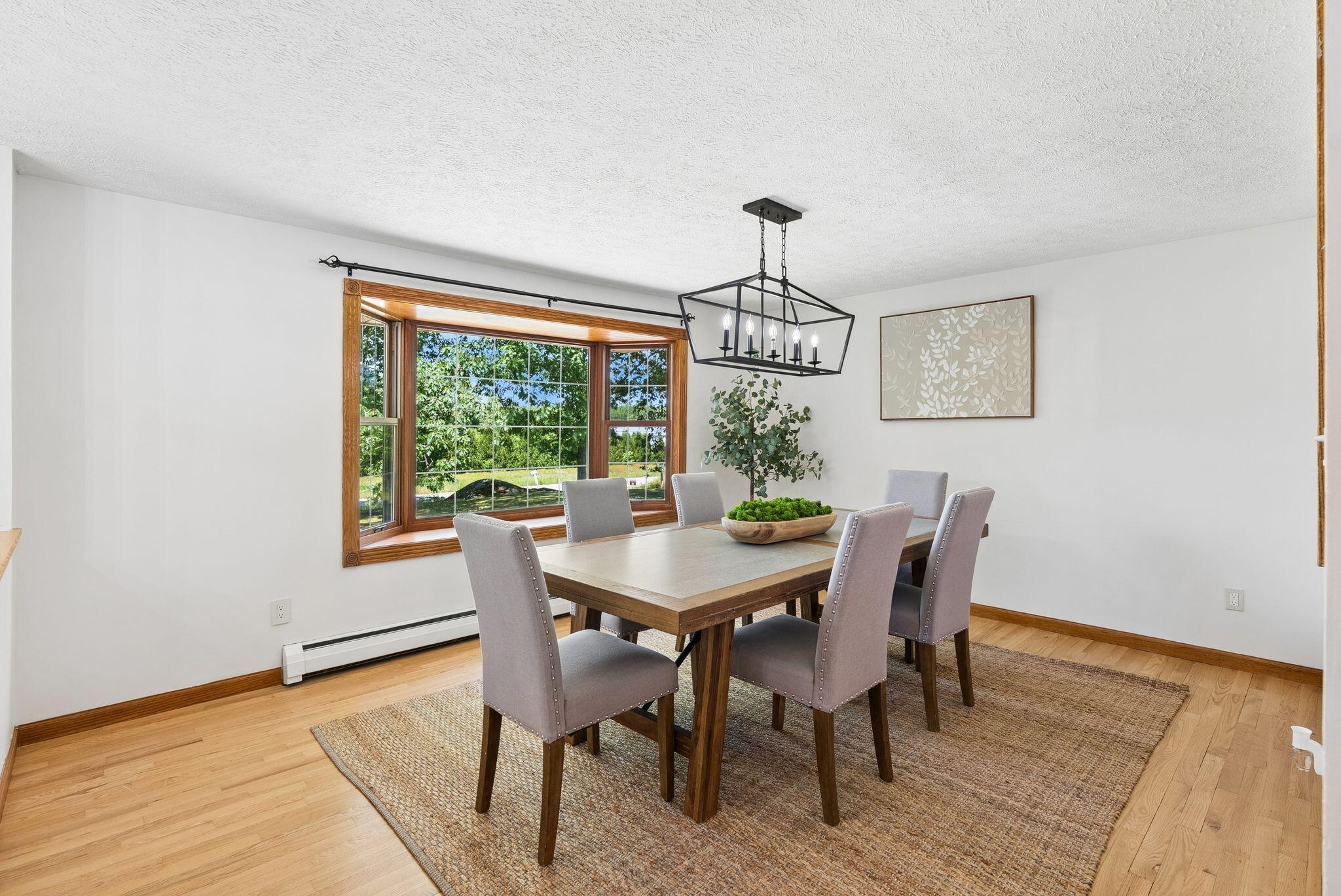 836 Old Post Road Arundel, ME 04046 - Photo 9 of 53 Dining Room