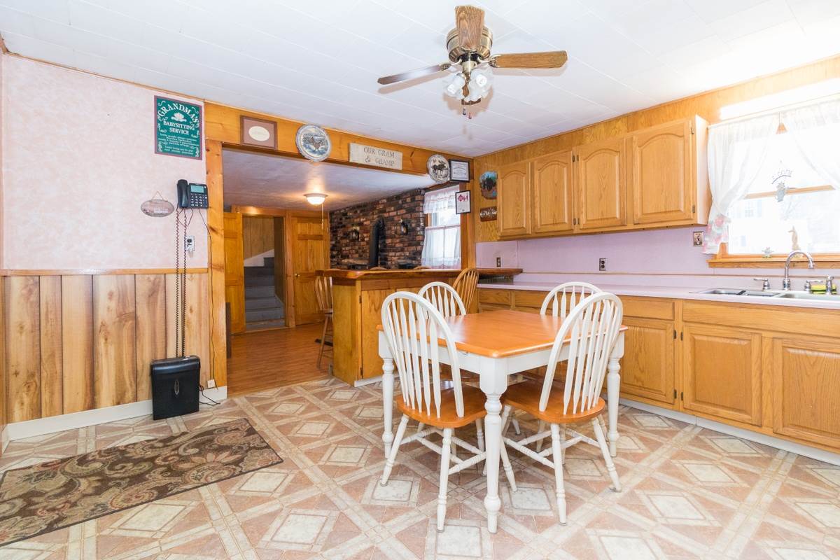 189 Spring Street Farmington, NH 03835 - Photo 5 of 25 Gallery Image 5