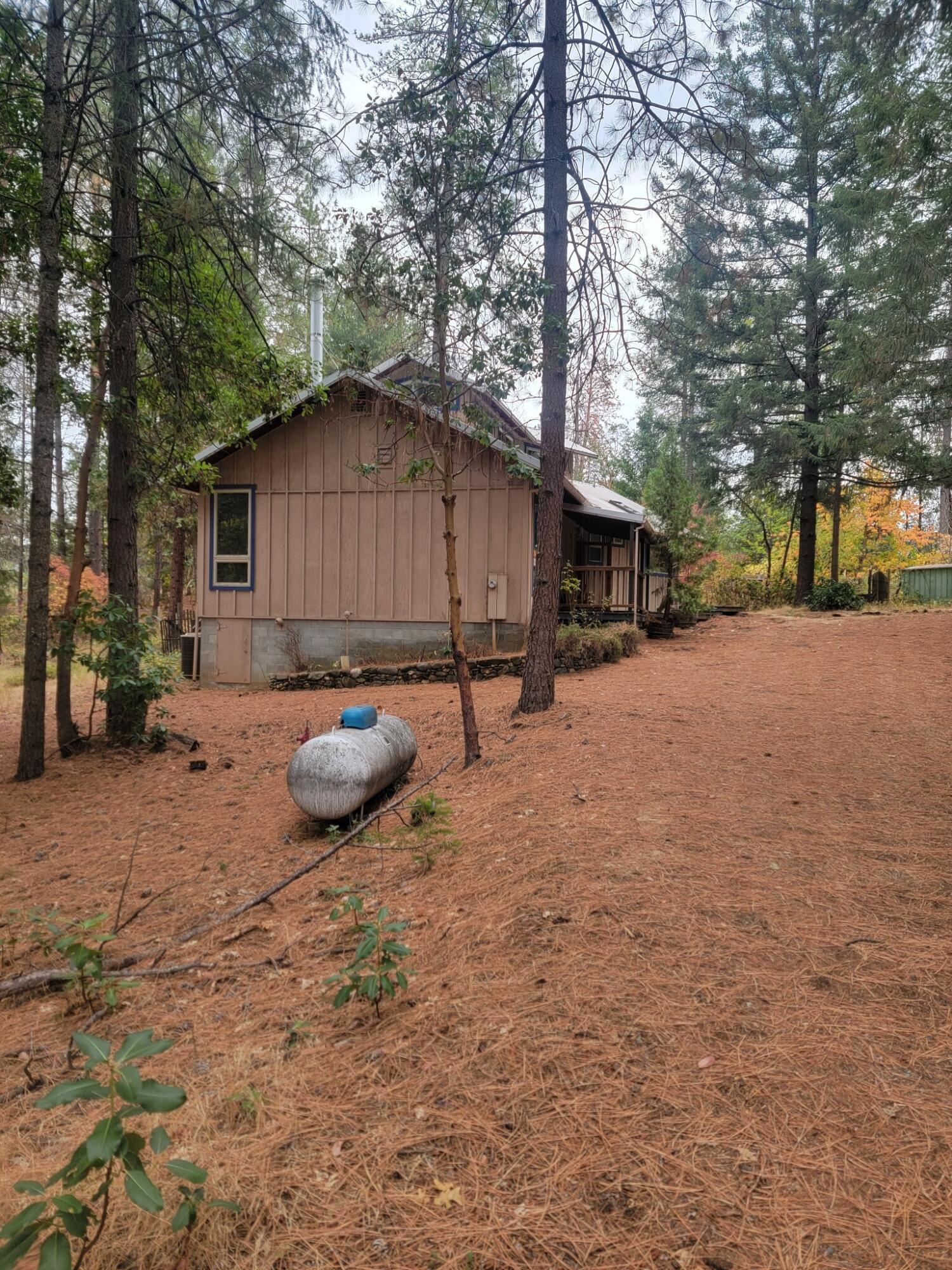330 Lake Road Junction City, CA 96048 - Photo 34 of 50 a view of a house with a yard covered in snow