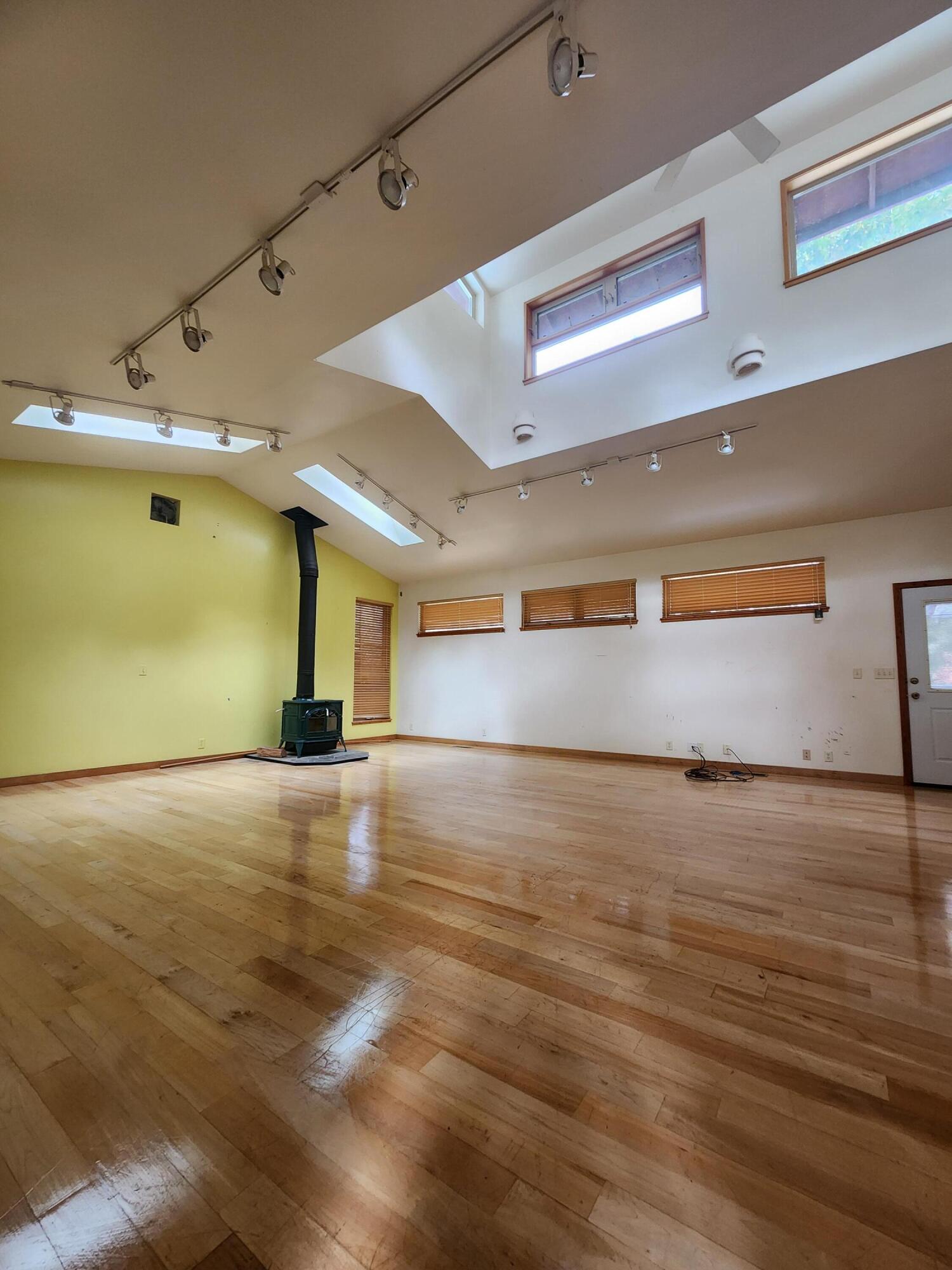330 Lake Road Junction City, CA 96048 - Photo 36 of 50 a view of empty room with wooden floor