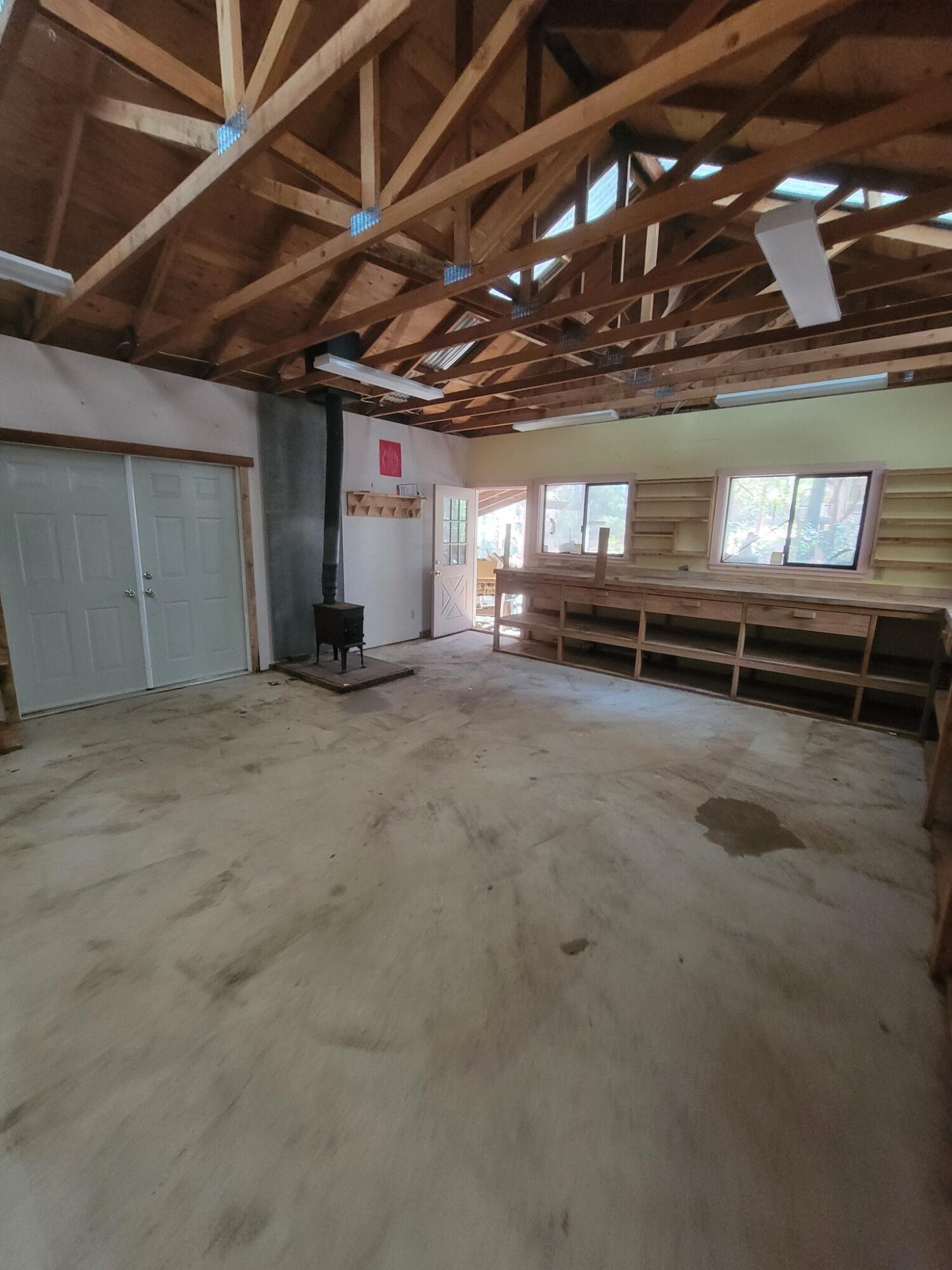 330 Lake Road Junction City, CA 96048 - Photo 46 of 50 a view of empty room