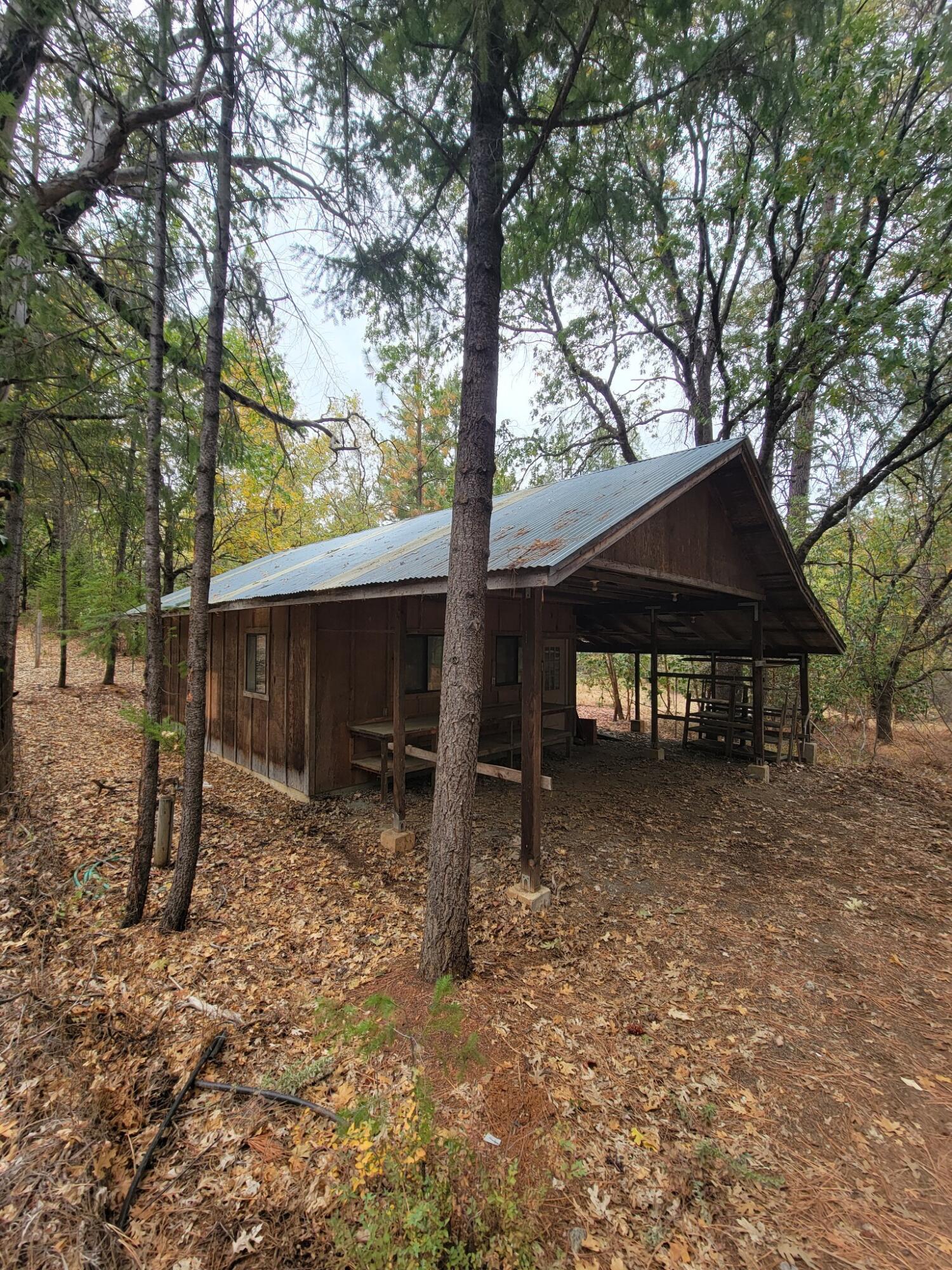 330 Lake Road Junction City, CA 96048 - Photo 49 of 50 a house view with a backyard space