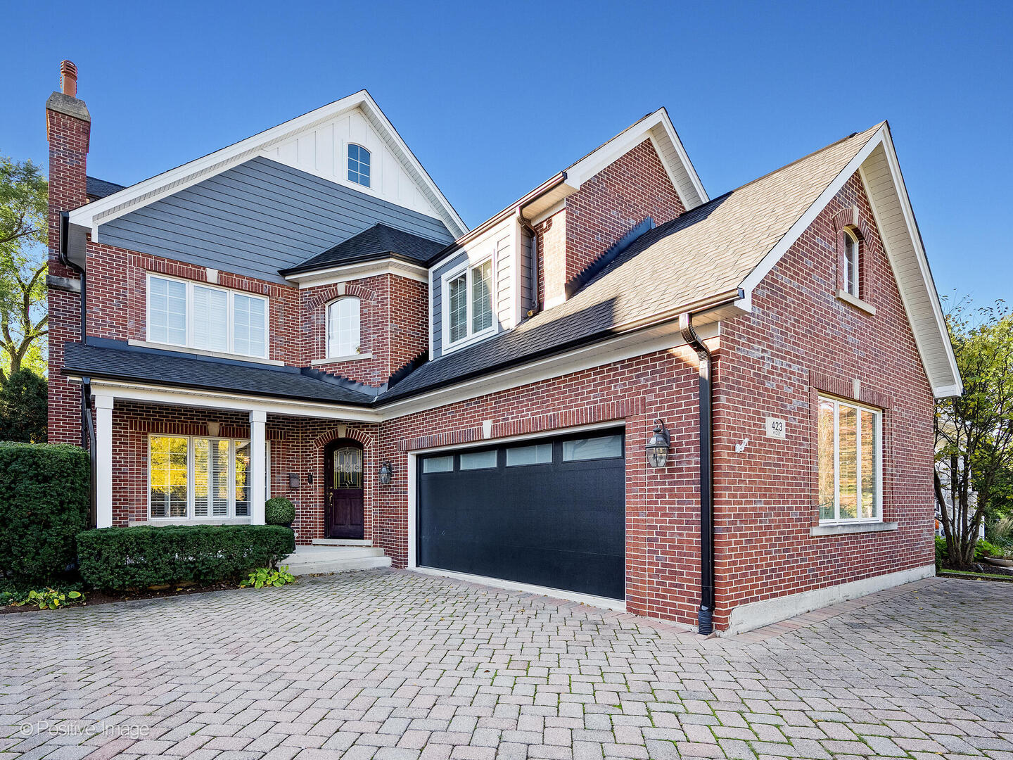 423 Ridge Avenue Clarendon Hills, IL 60514 - Photo 2 of 44