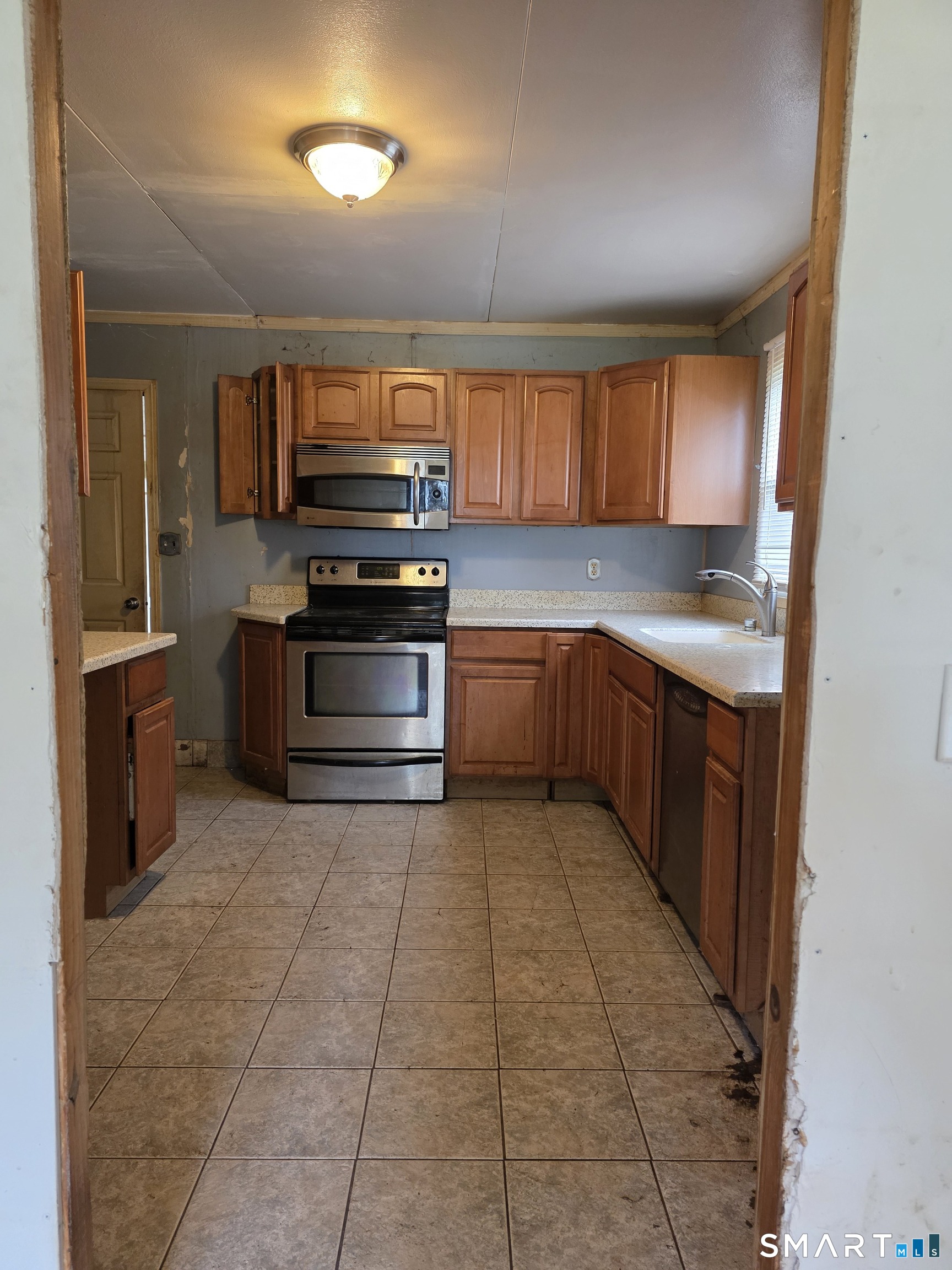 60 Charles Street Meriden, CT 06451 - Photo 3 of 16