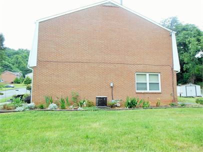 1770 Elbert Drive Roanoke, VA 24018 - Photo 14 of 15 Side View