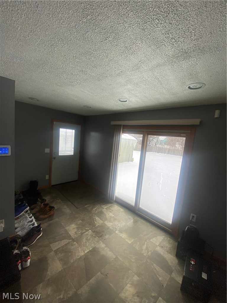 3598 Sykora Road Cleveland, OH 44105 - Photo 29 of 33 Gallery Image 29