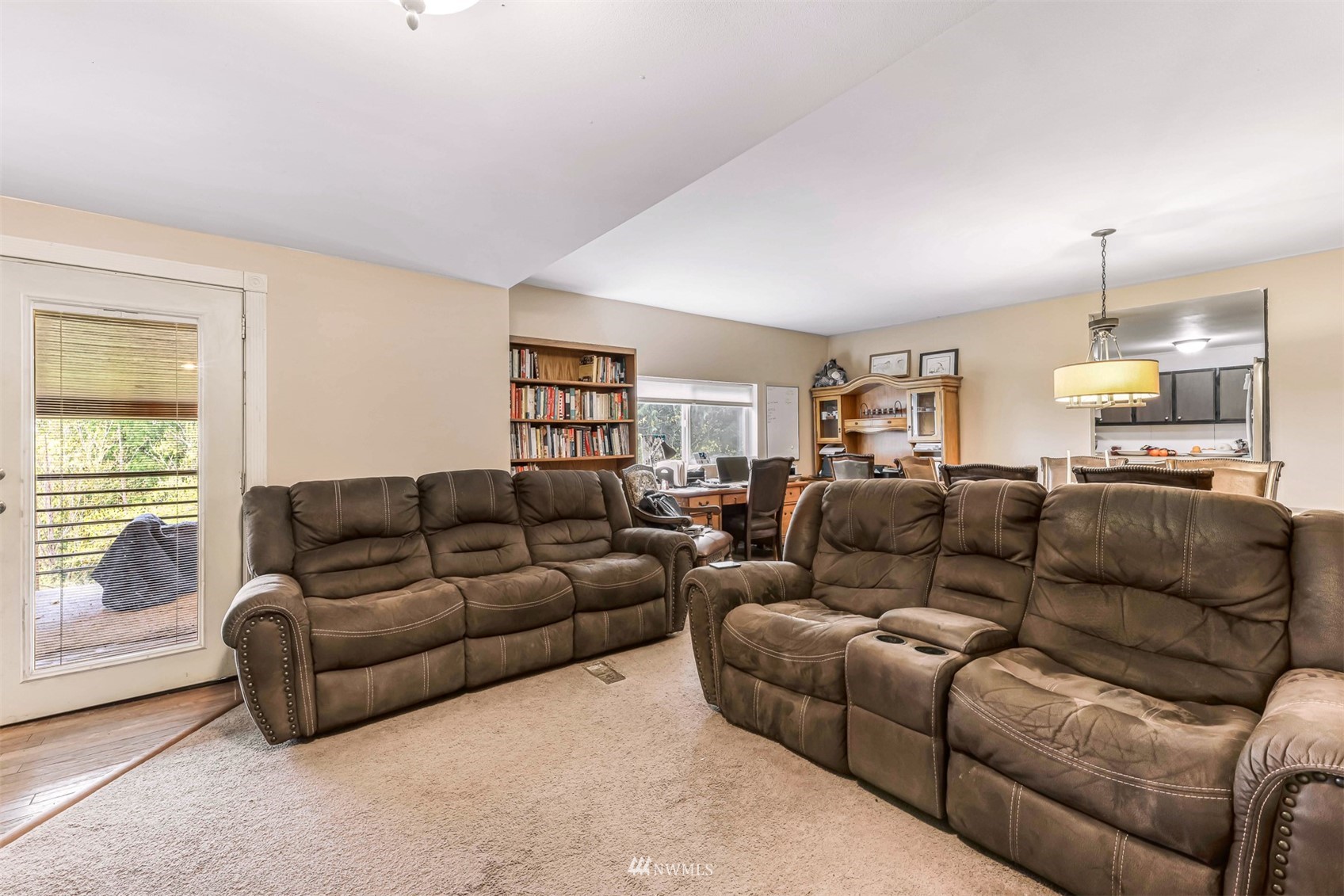 21445 Starbird Road Mount Vernon, WA 98274 - Photo 12 of 38 Gallery Image 12
