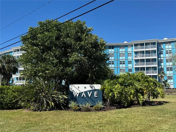 $1,750 | 3315 58th Avenue South, Unit 201, St. Petersburg, FL 33712