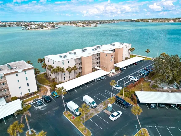 $2,500 | 7910 Sun Island Drive South, Unit 101, South Pasadena, FL 33707