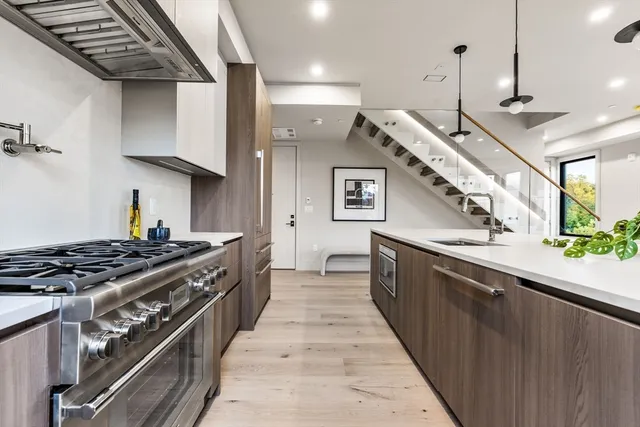 $2,250,000 | 300 Franklin Street, Unit 5, Cambridge, MA 02139