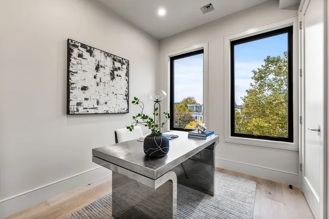 $2,250,000 | 300 Franklin Street, Unit 5, Cambridge, MA 02139